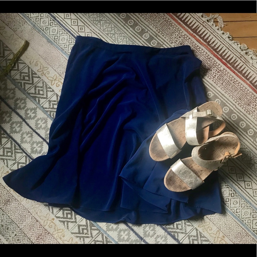 “Silk” knee length skirt , banana republic